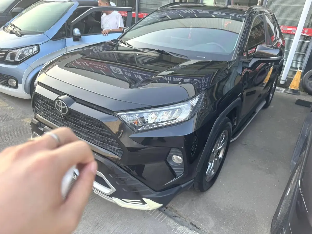 2022 Toyota RAV4 2.0L 171HP L4 CVT