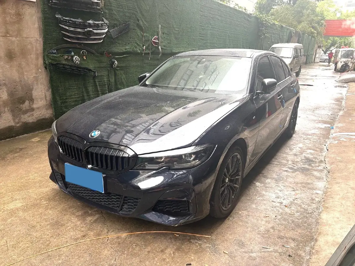2022 BMW 3 Series 2.0T 184HP L4 8AT