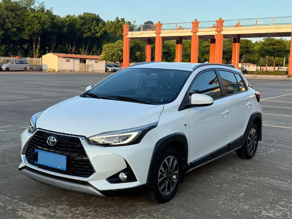 2022 Toyota Yaris L 1.5L 112HP L4 CVT