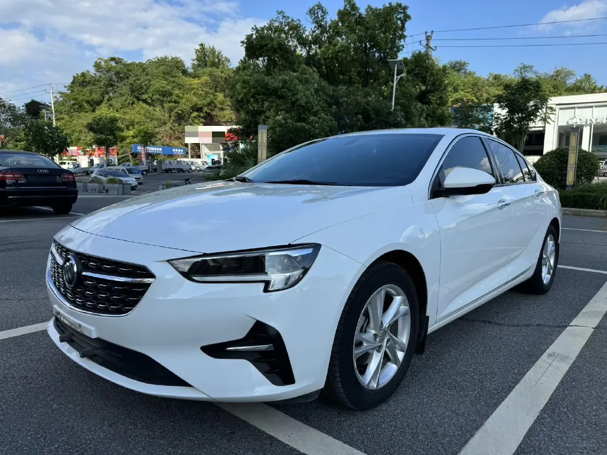 2020 Buick Regal 1.5T 169HP L4 9AT