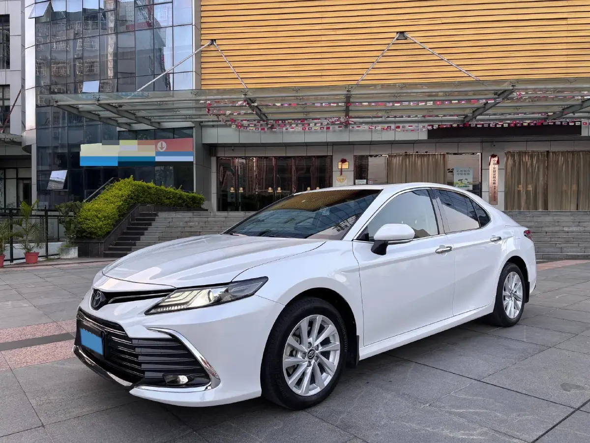 2021 Toyota Camry 2.0L 178HP L4 CVT