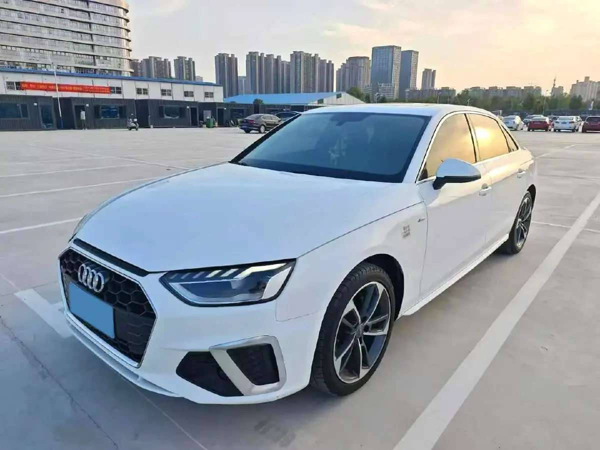 2020 Audi A4L 2.0T 190HP L4 7DCT