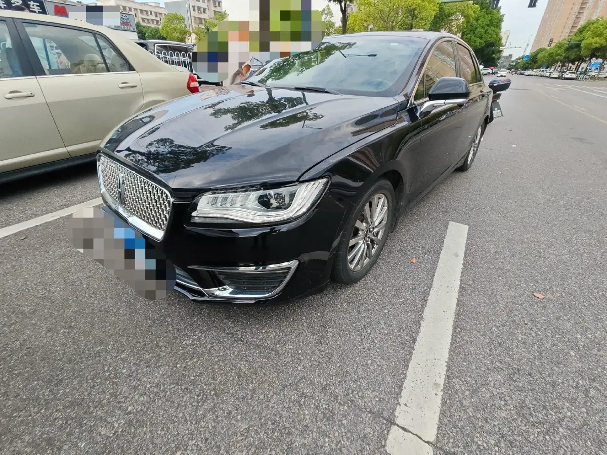 2018 Lincoln MKZ 2.0T 203HP L4 6AT