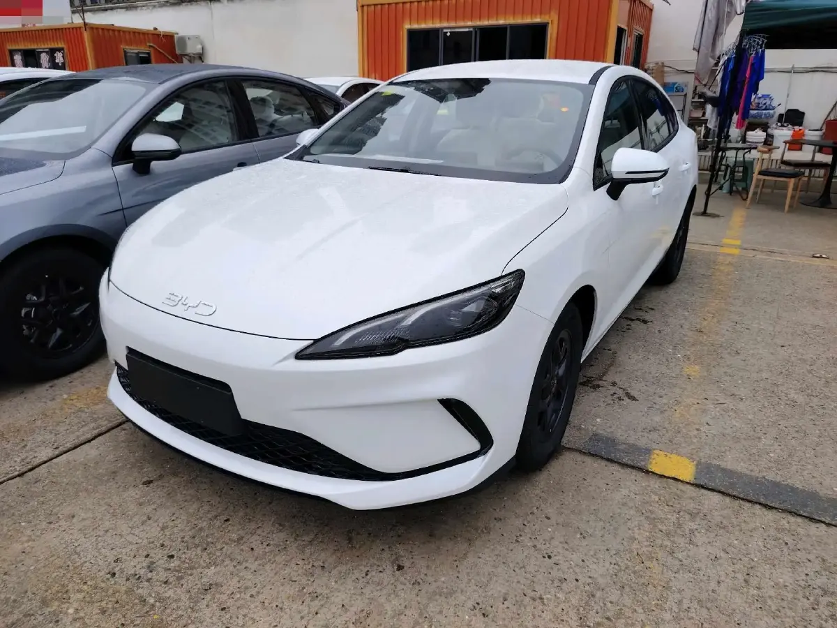 2025 BYD Seal05 DM-i 1.5L 101HP L4 E-CVT PHEV 7.68KWH