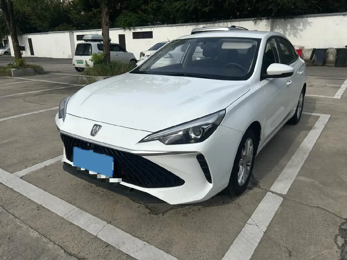 2023 Roewe i5 1.5L 129HP L4 5MT