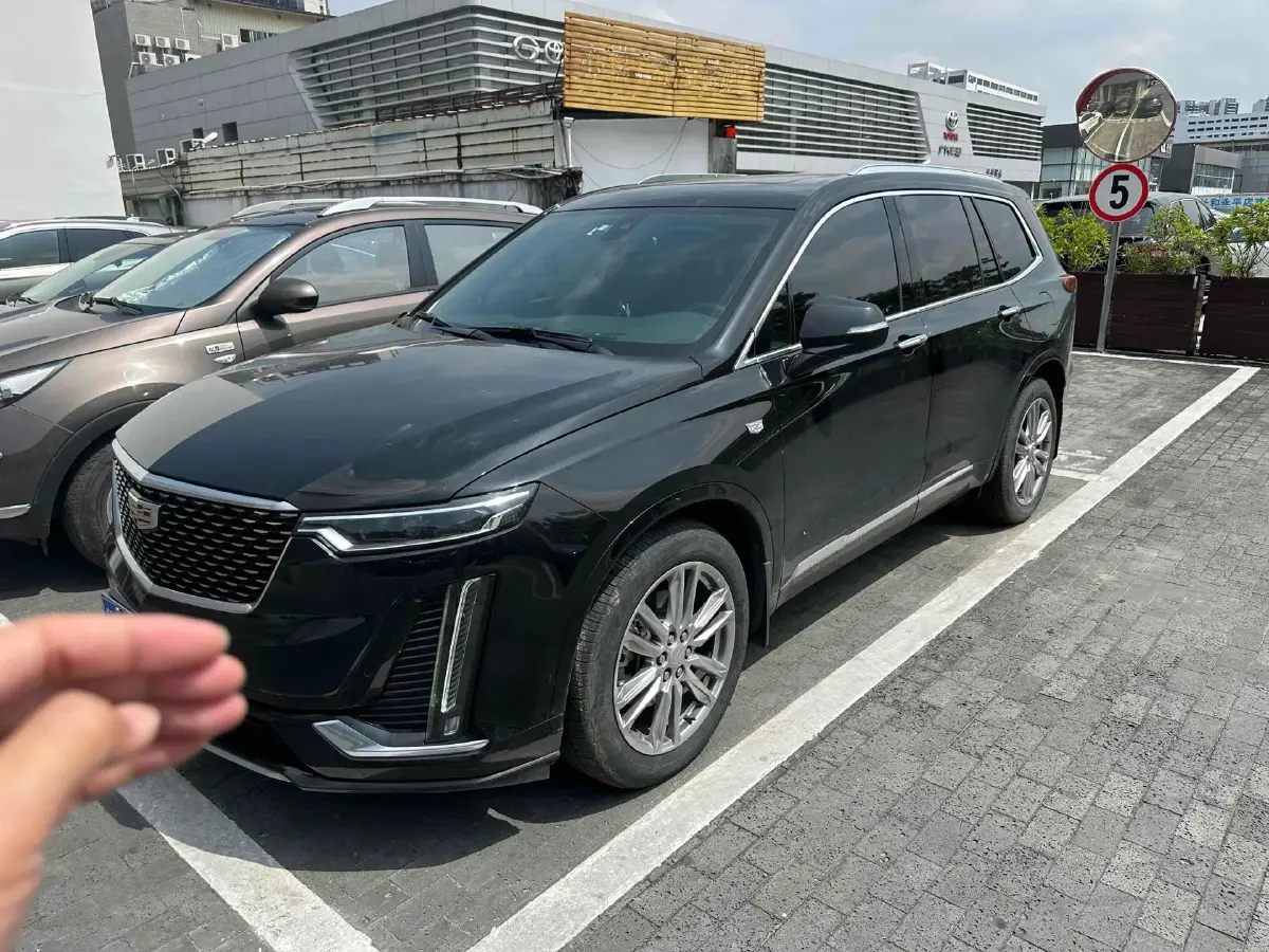 2021 Cadillac XT6 2.0T 237HP L4 9AT