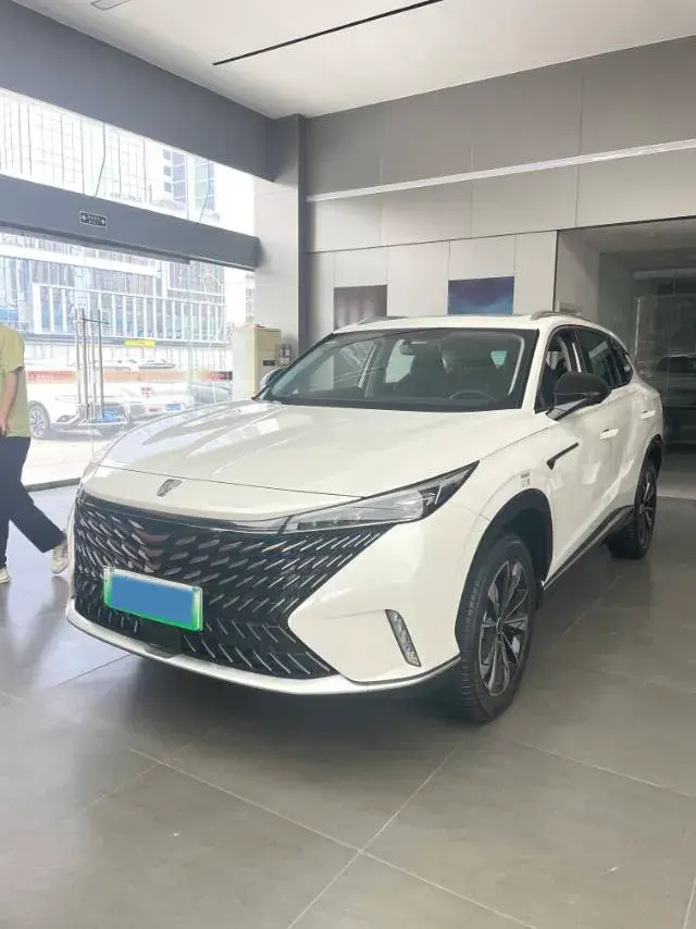 2023 Roewe RX5 1.5T 188HP L4 AMT PHEV 12.3KWH