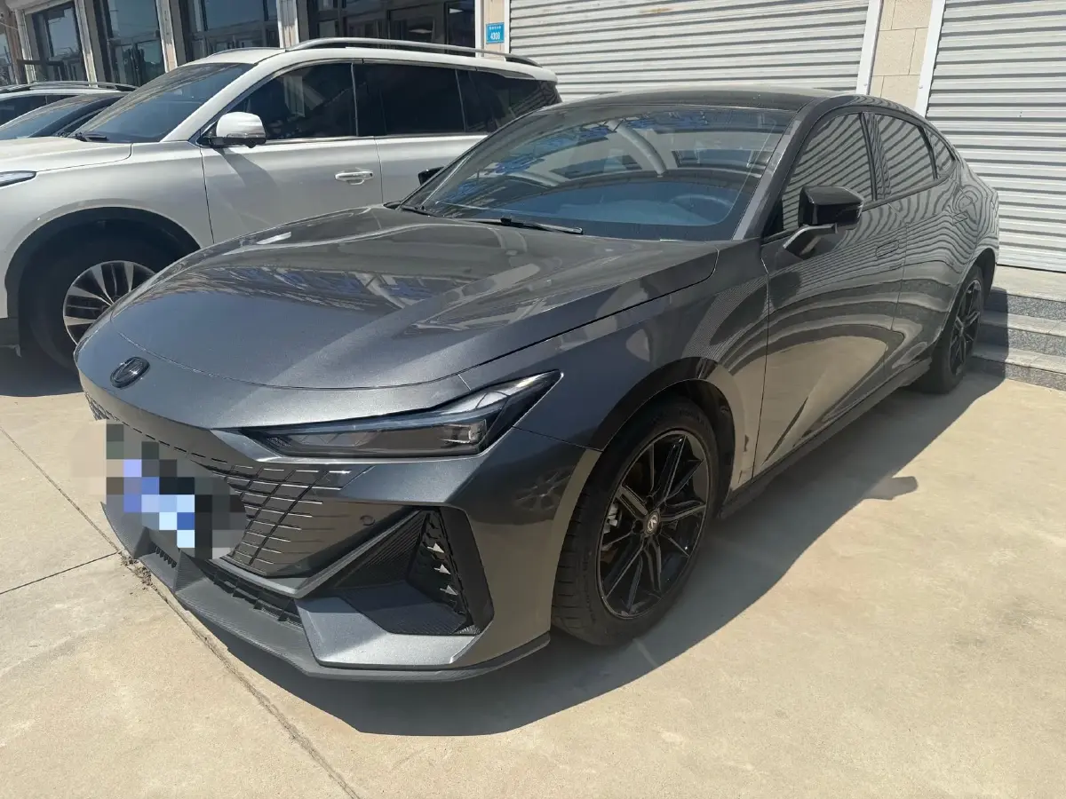 2022 ChangAn UNI-V 1.5T 188HP L4 7DCT