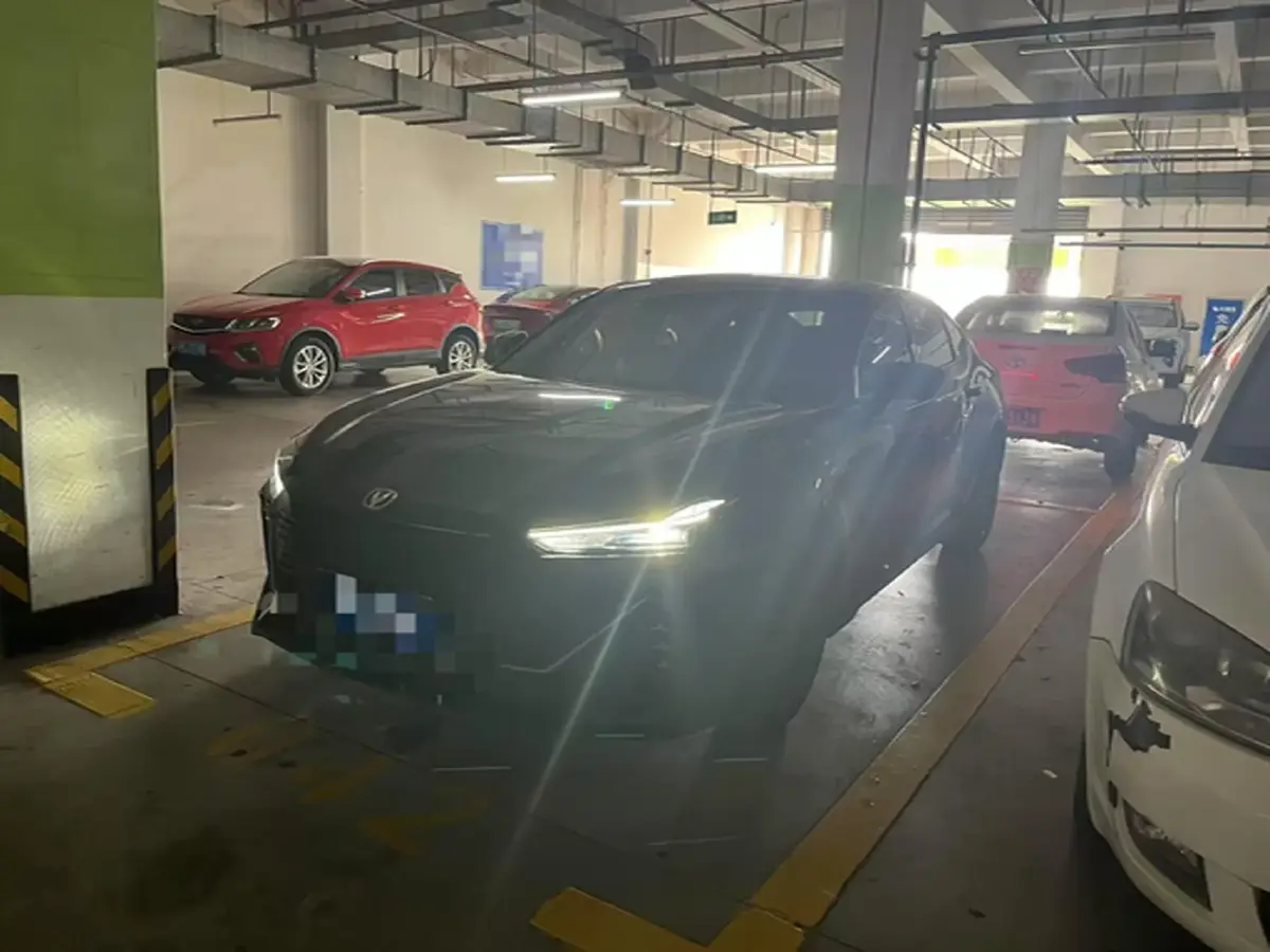 2023 ChangAn UNI-V 1.5T 188HP L4 7DCT