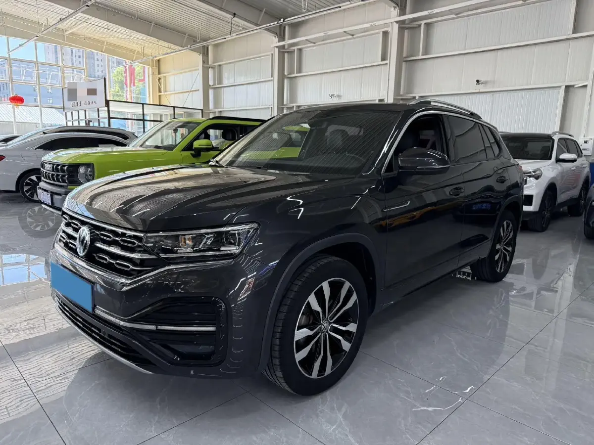 2022 Volkswagen Tayron 2.0T 220HP L4 7DCT