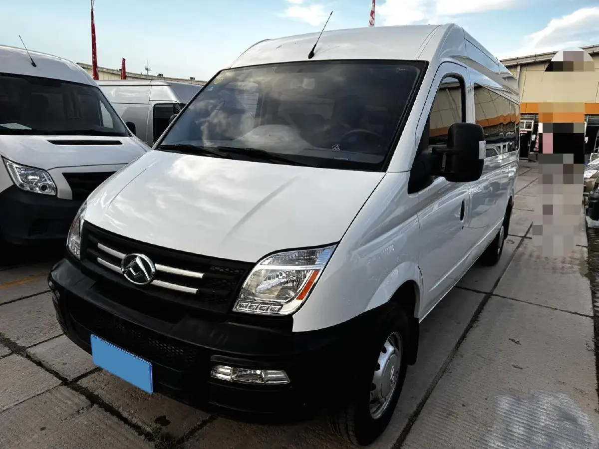 2020 MAXUS XinTu V80 2.5T 136HP L4 6MT