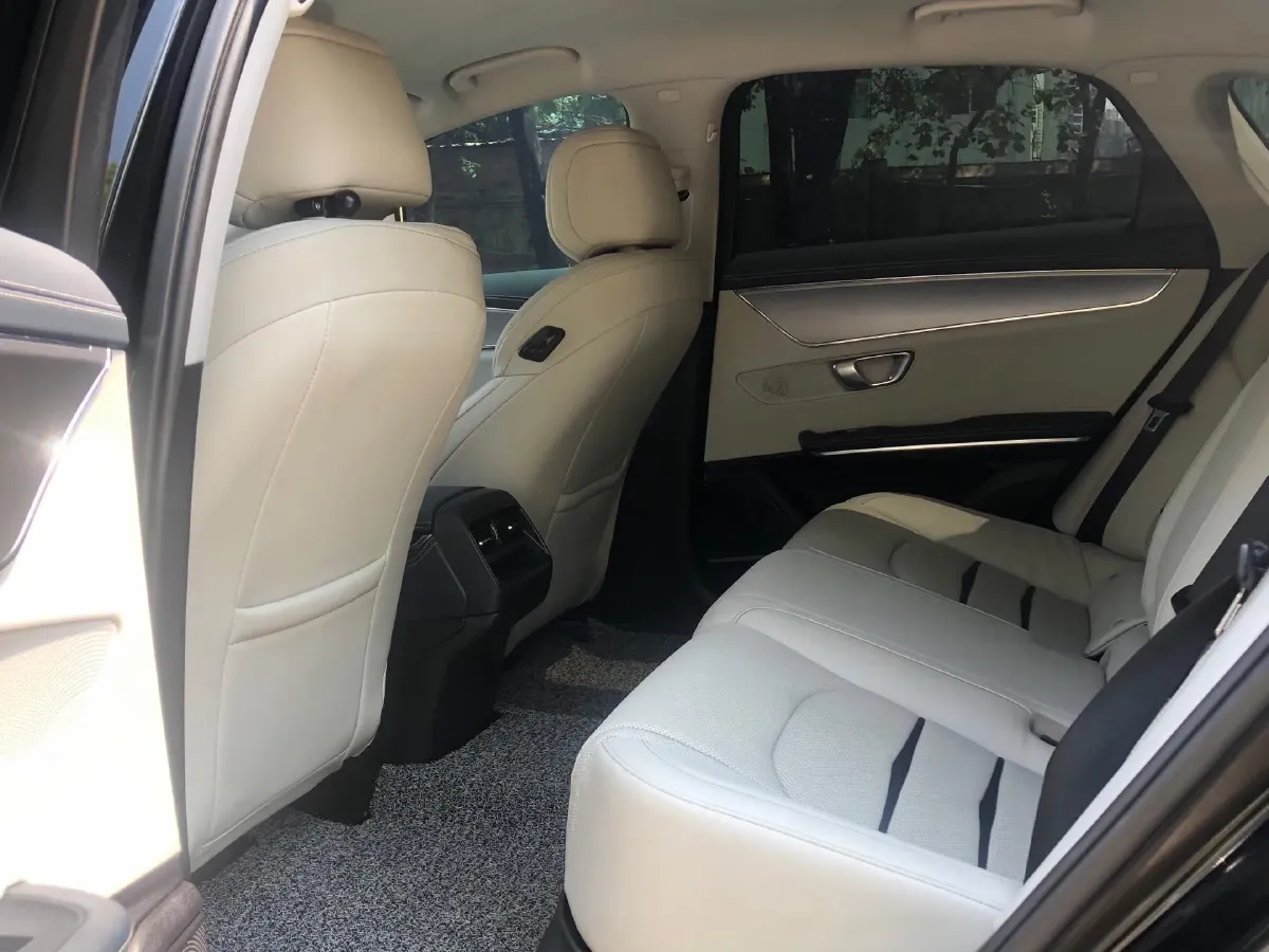 2021 BYD e9 BEV 64.8KWH,autocango,china used car exporter,china ev exporter,chinese used car exporter,chinese used ev exporter