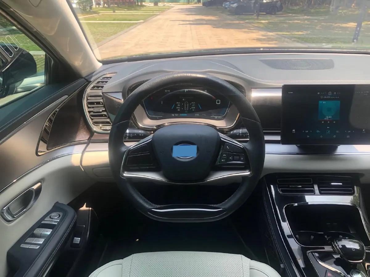 2021 BYD e9 BEV 64.8KWH,autocango,china used car exporter,china ev exporter,chinese used car exporter,chinese used ev exporter