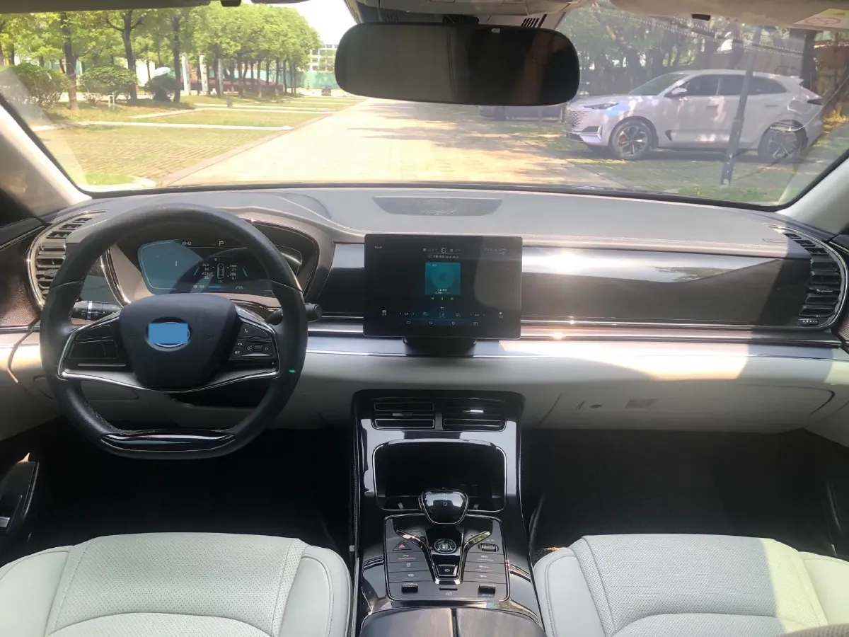 2021 BYD e9 BEV 64.8KWH,autocango,china used car exporter,china ev exporter,chinese used car exporter,chinese used ev exporter