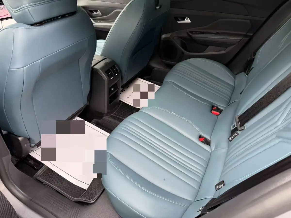 2023 Peugeot 408X 1.6T 175HP L4 8AT,autocango,china used car exporter,china ev exporter,chinese used car exporter,chinese used ev exporter