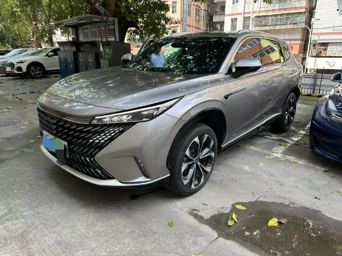 2023 Roewe RX5 1.5T 188HP L4 AMT PHEV 12.3KWH
