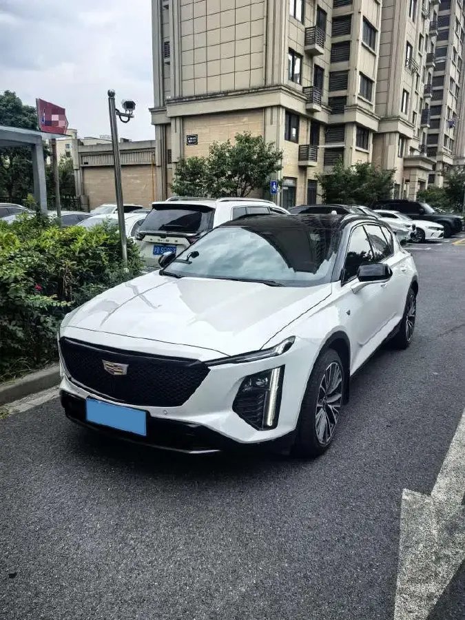 2023 Cadillac GT4 1.5T 211HP L4 9AT