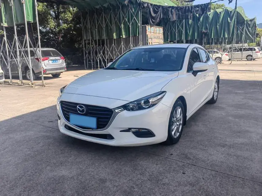 2017 Mazda 3 Axela 1.5L 117HP L4 6AT