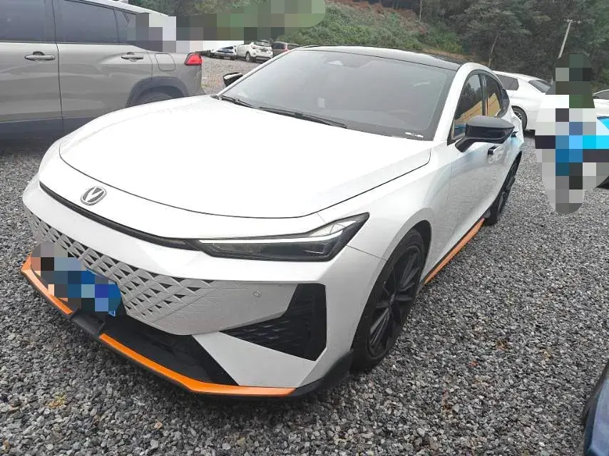 2024 ChangAn UNI-V 1.5T 188HP L4 7DCT