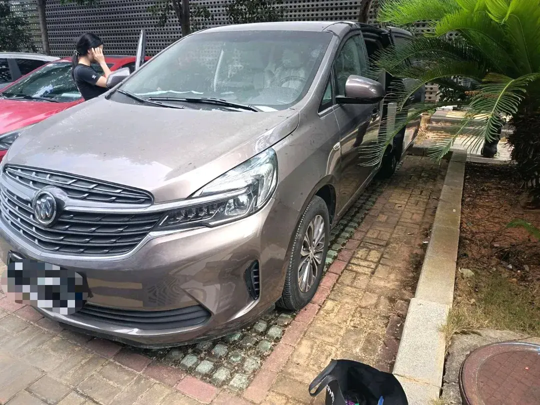 2021 Buick GL8 2.0T 237HP L4 9AT