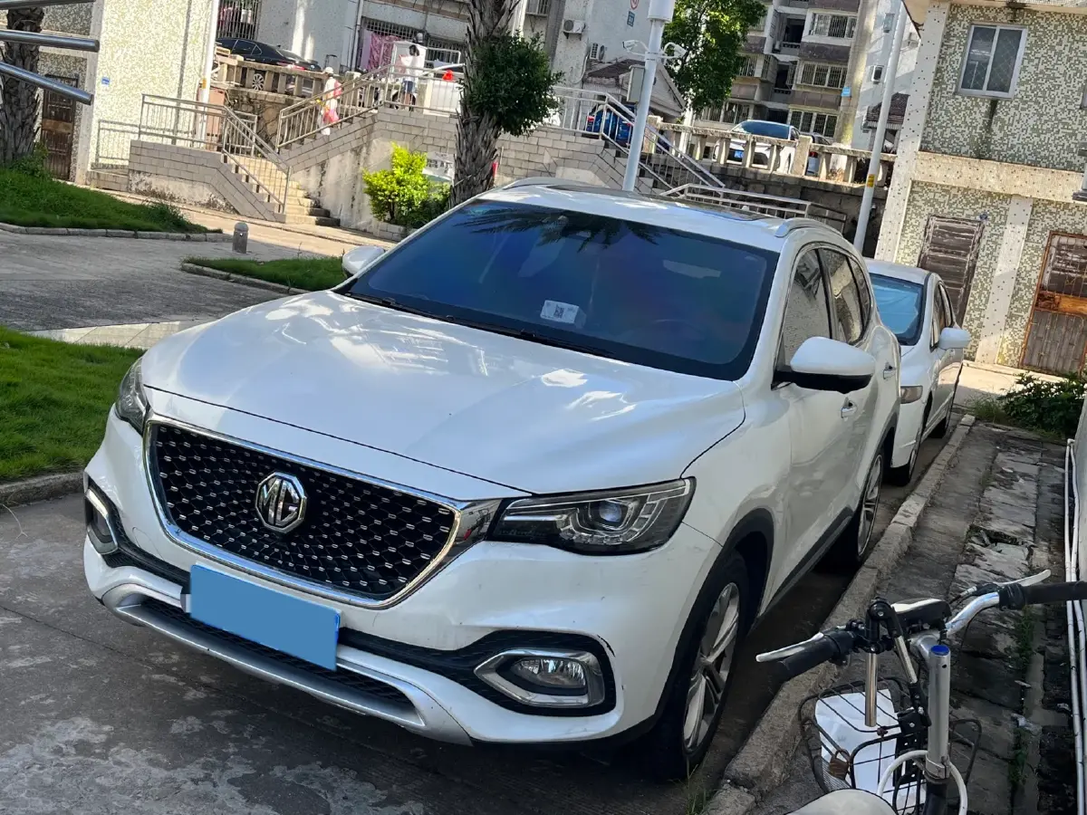 2018 MG HS 2.0T 231HP L4 6DCT