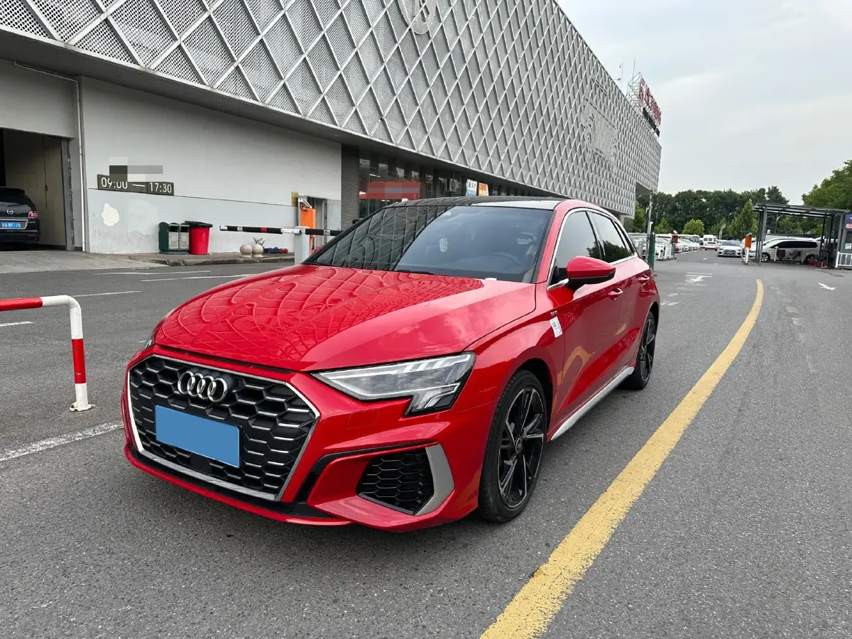 2022 Audi A3 1.4T 150HP L4 7DCT