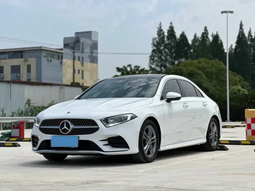 2021 Mercedes-Benz A Class 1.3T 136HP L4 7DCT