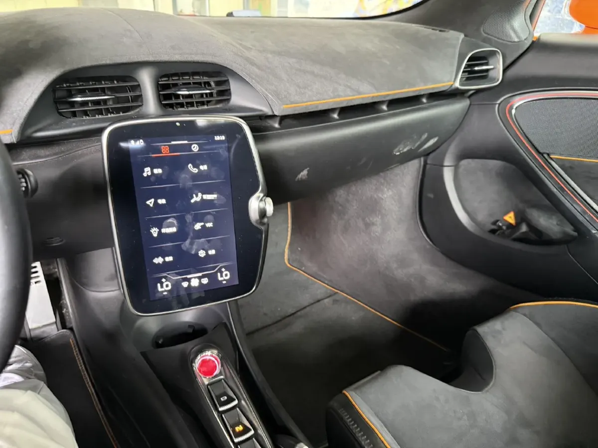2023 McLaren Artura 3.0T 585HP V6 8DCT PHEV 7.4KWH,autocango,china used car exporter,china ev exporter,chinese used car exporter,chinese used ev exporter