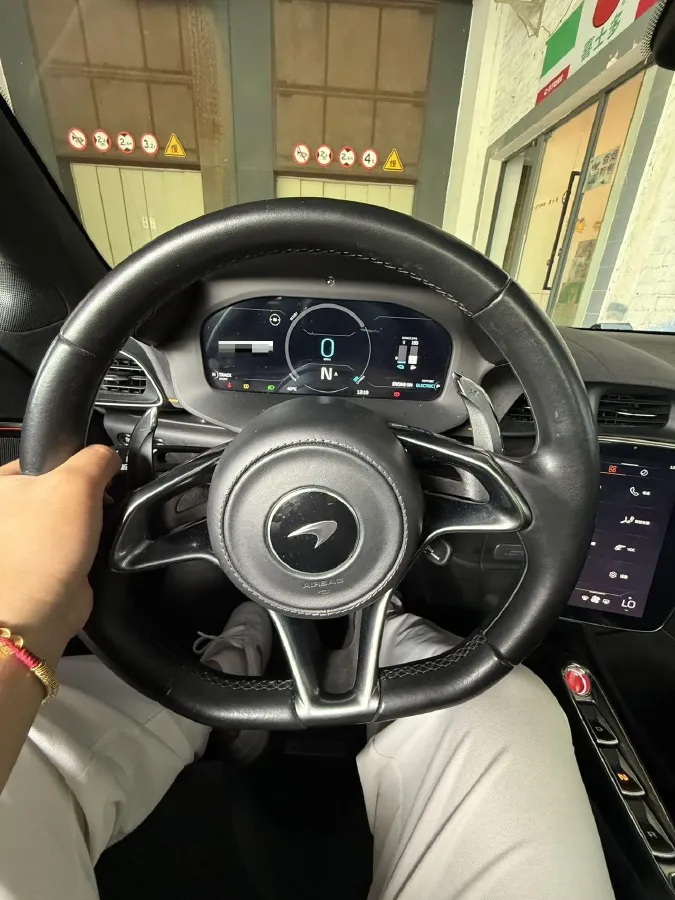 2023 McLaren Artura 3.0T 585HP V6 8DCT PHEV 7.4KWH,autocango,china used car exporter,china ev exporter,chinese used car exporter,chinese used ev exporter