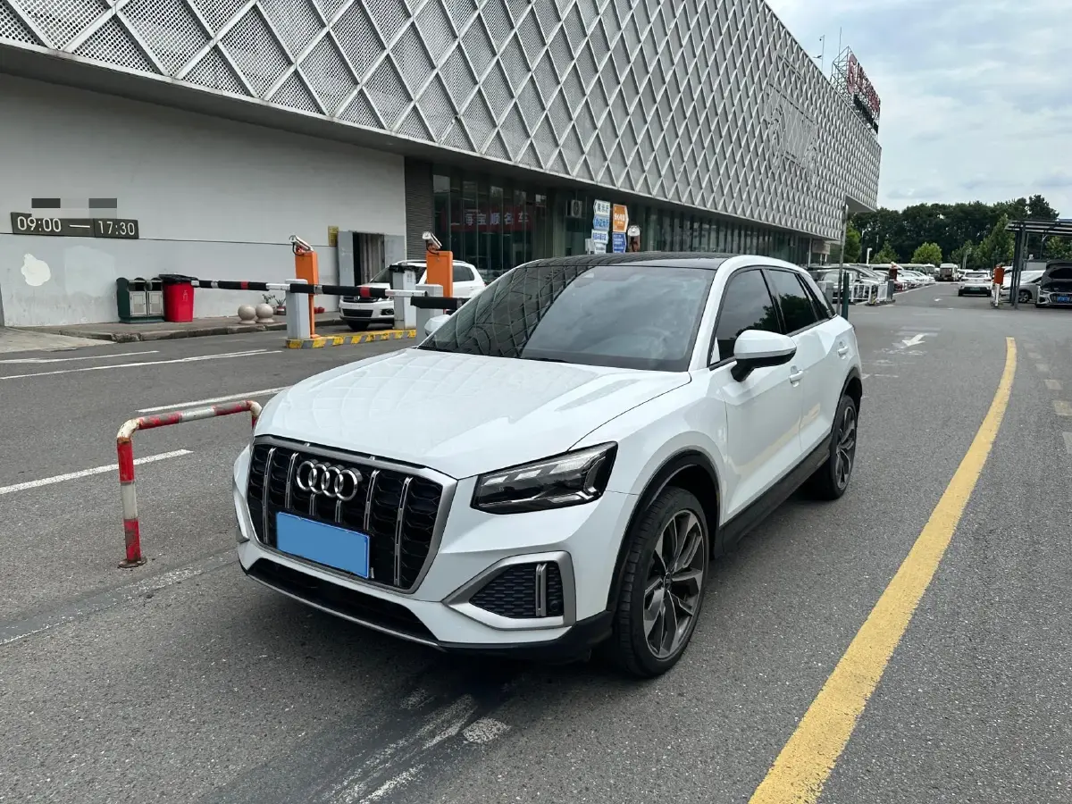 2022 Audi Q2L 1.4T 150HP L4 7DCT
