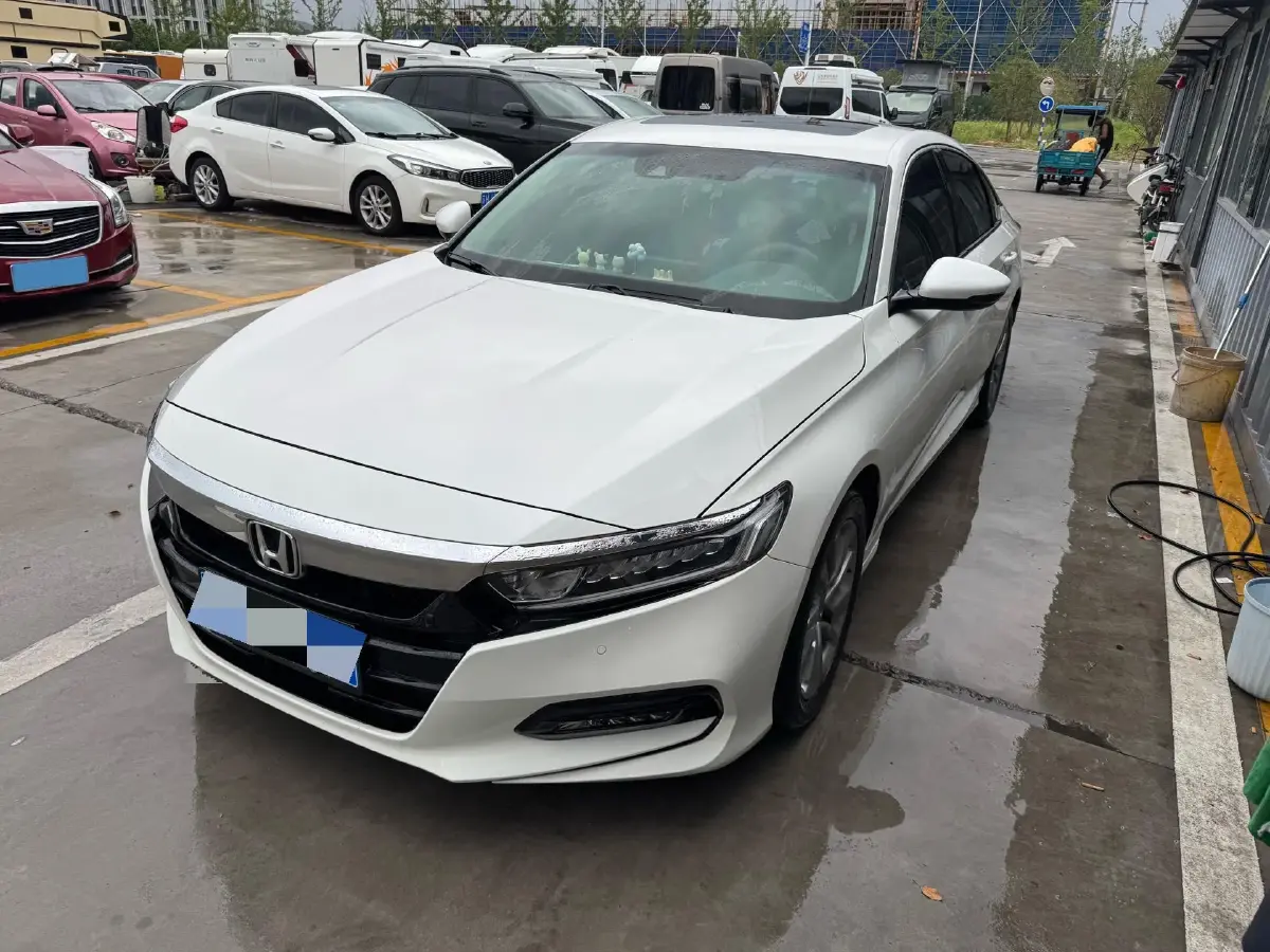 2018 Honda Accord 1.5T 194HP L4 CVT