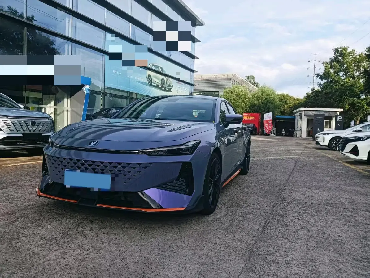 2024 ChangAn UNI-V 1.5T 188HP L4 7DCT