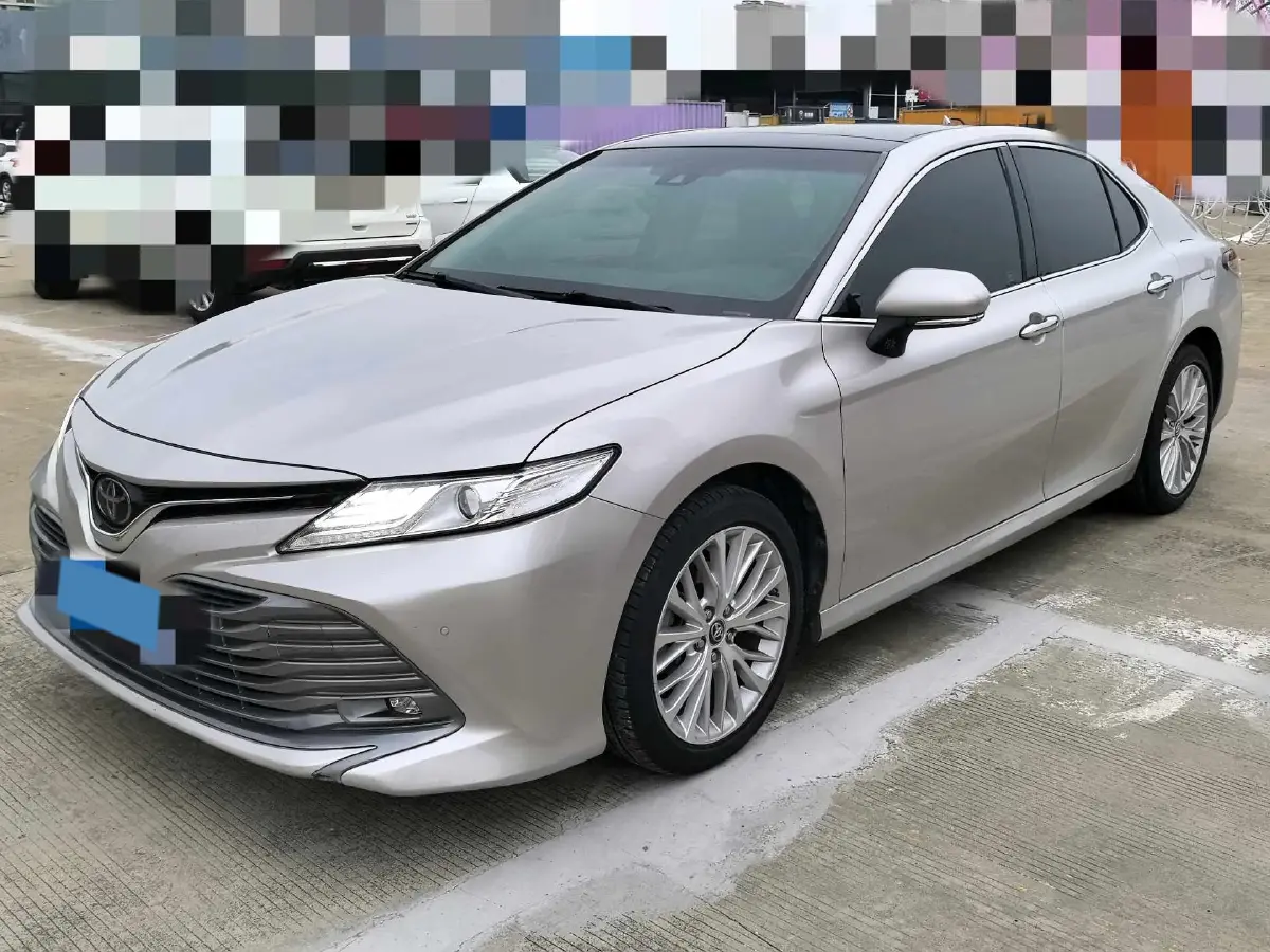 2018 Toyota Camry 2.5L 209HP L4 8AT