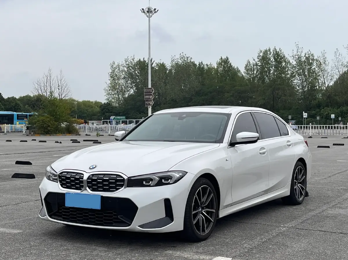 2023 BMW 3 Series 2.0T 184HP L4 8AT