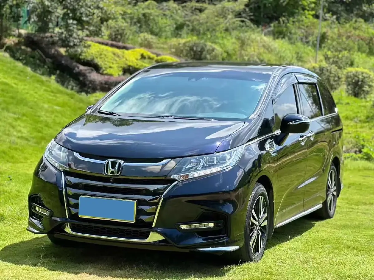 2019 Honda Odyssey 2.0L 146HP L4 E-CVT Hybrid