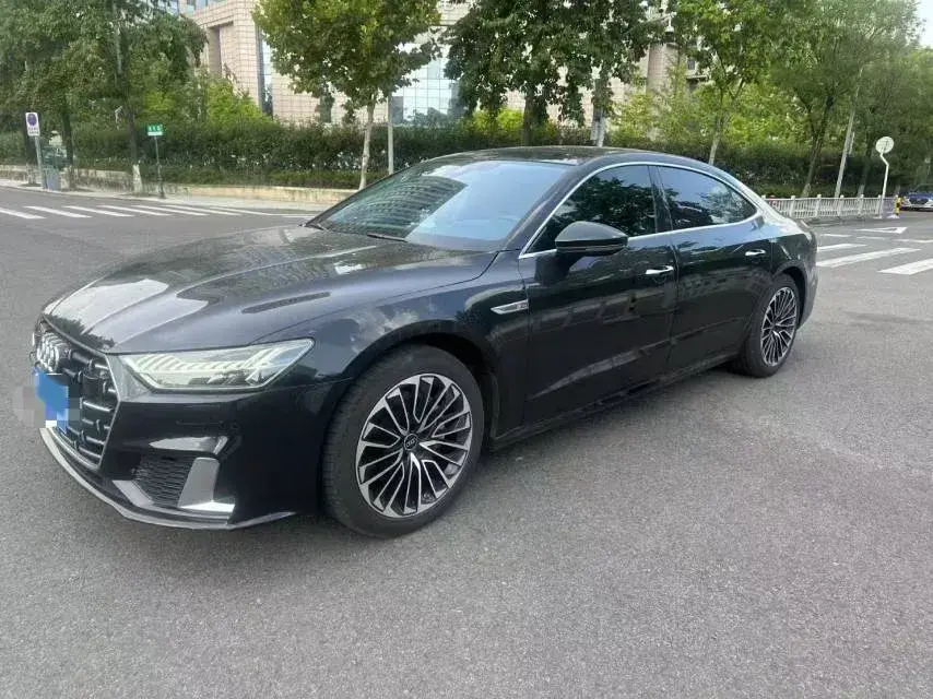2024 Audi A7L 2.0T 245HP L4 7DCT