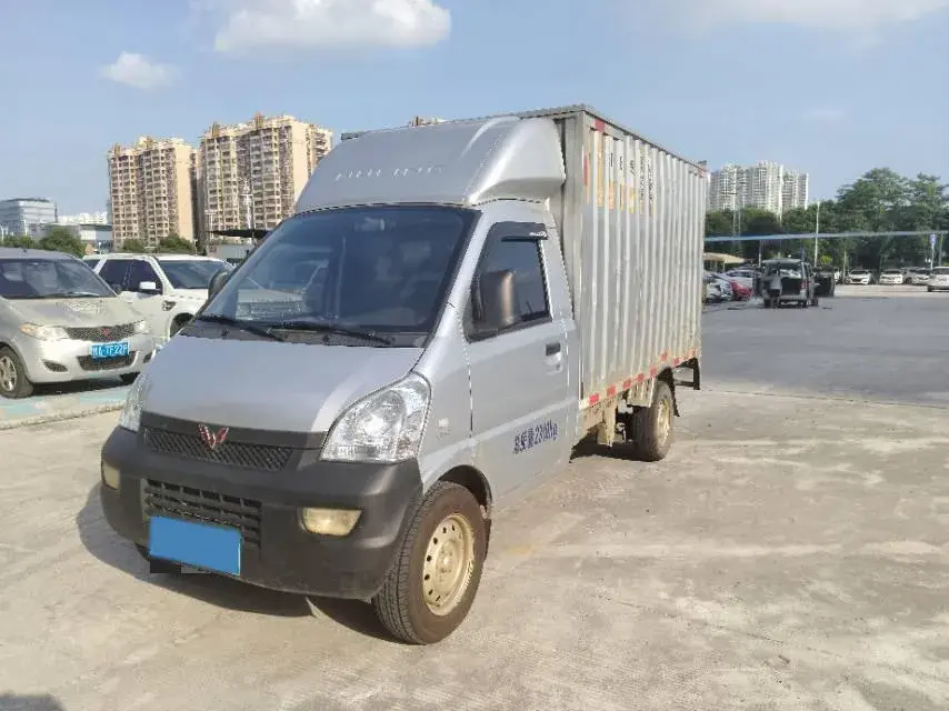2022 WuLing RongGuang Mini Truck 1.5L 99HP L4 5MT
