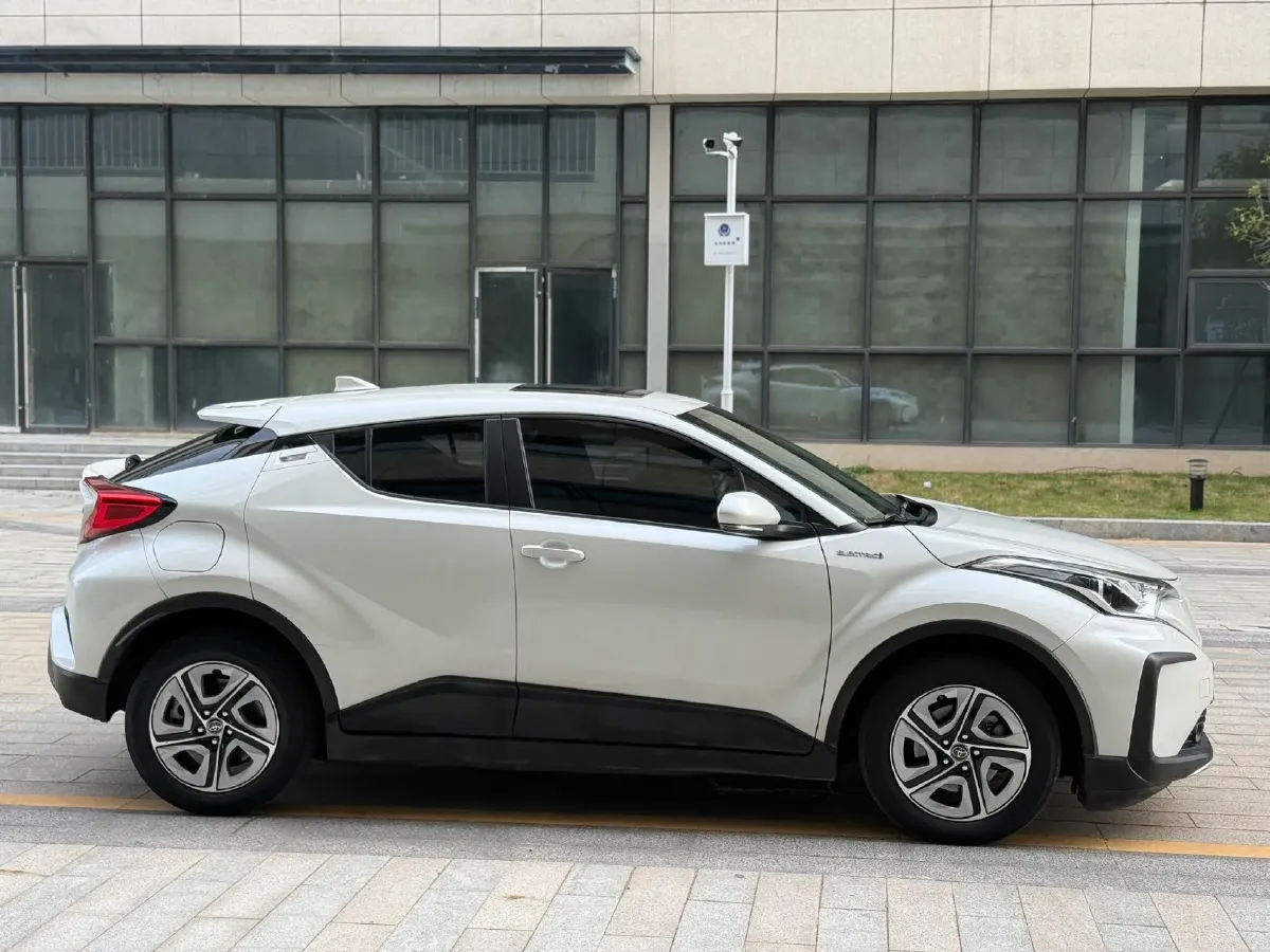 2020 Toyota Izoa E BEV 54.3KWH,autocango,china used car exporter,china ev exporter,chinese used car exporter,chinese used ev exporter