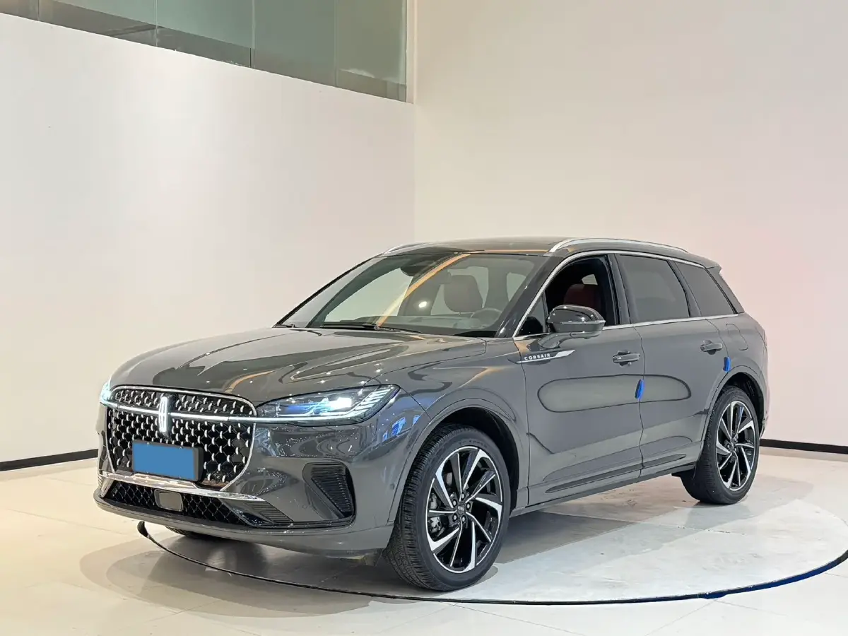 2023 Lincoln Corsair 2.0T 261HP L4 8AT