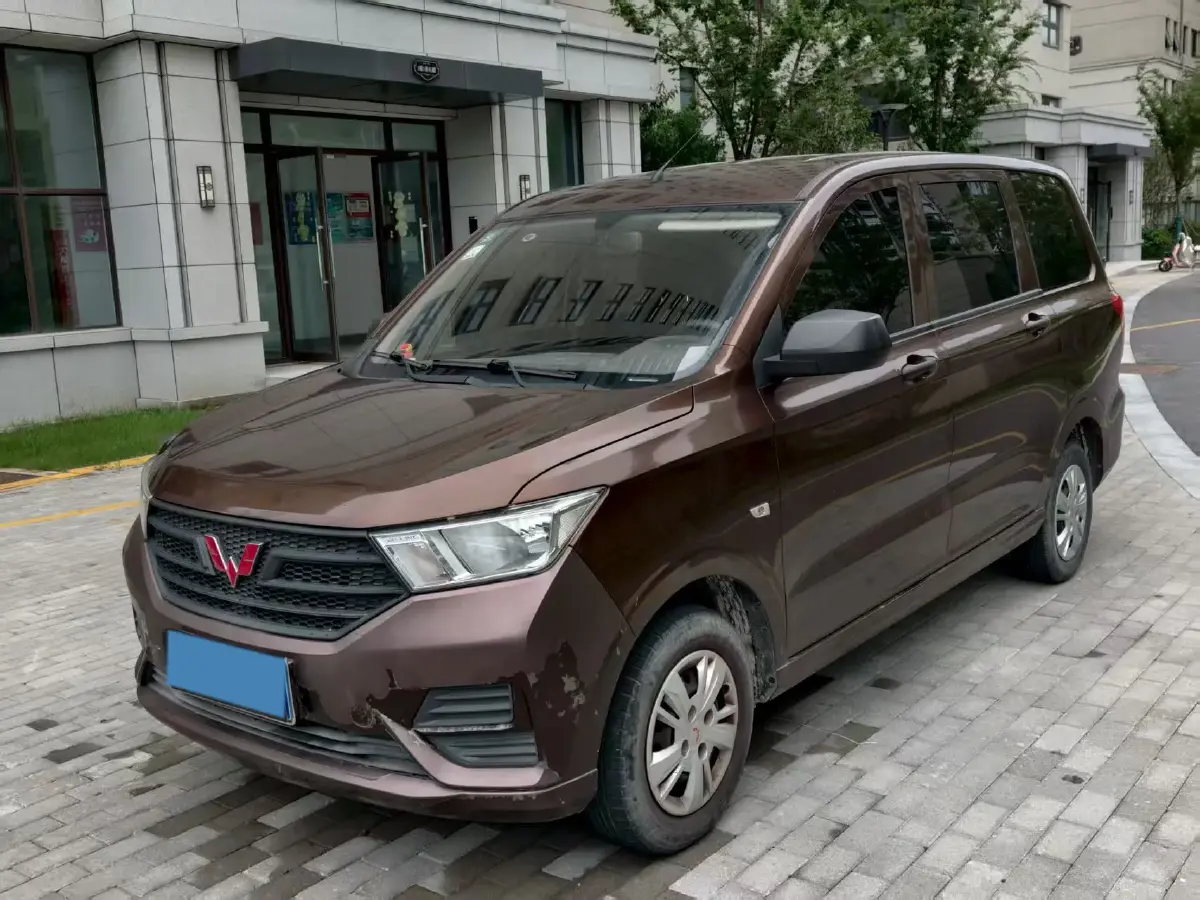 2021 WuLing HongGuang 1.5L 99HP L4 6MT