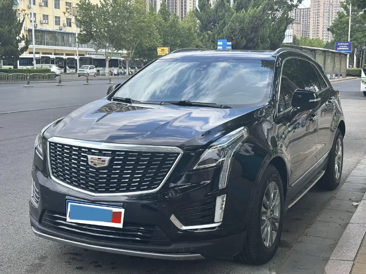 2021 Cadillac XT5 2.0T 237HP L4 9AT