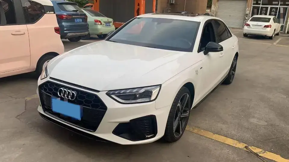 2024 Audi A4L 2.0T 190HP L4 7DCT