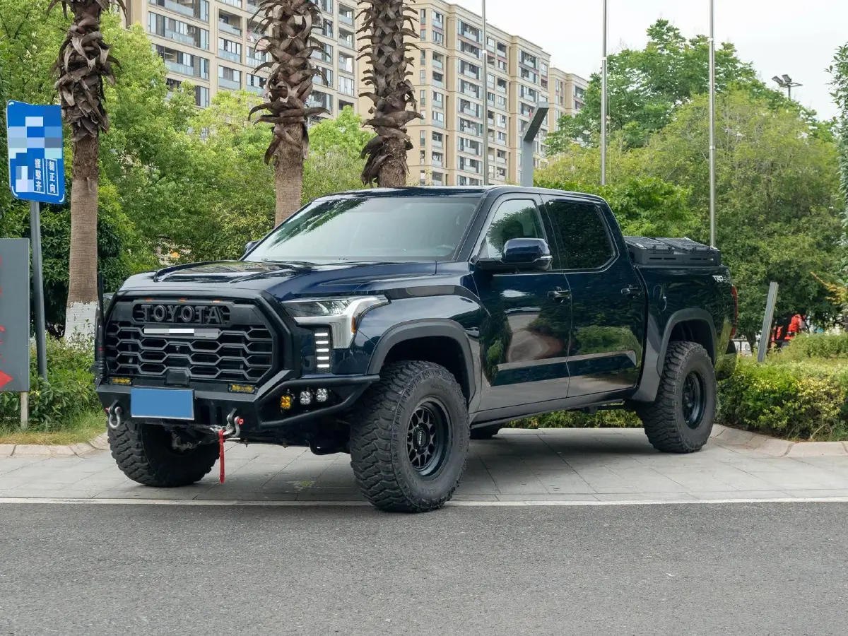 2022 Tank 300 2.0T 227HP L4 8AT