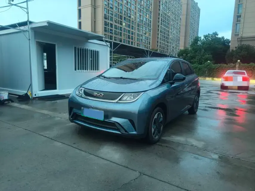 2025 BYD Dolphin BEV 44.928KWH