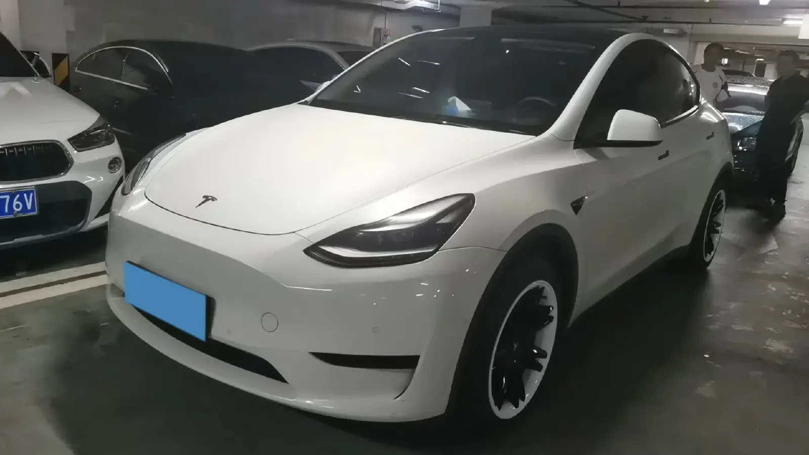 2022 Tesla Model Y BEV 60KWH