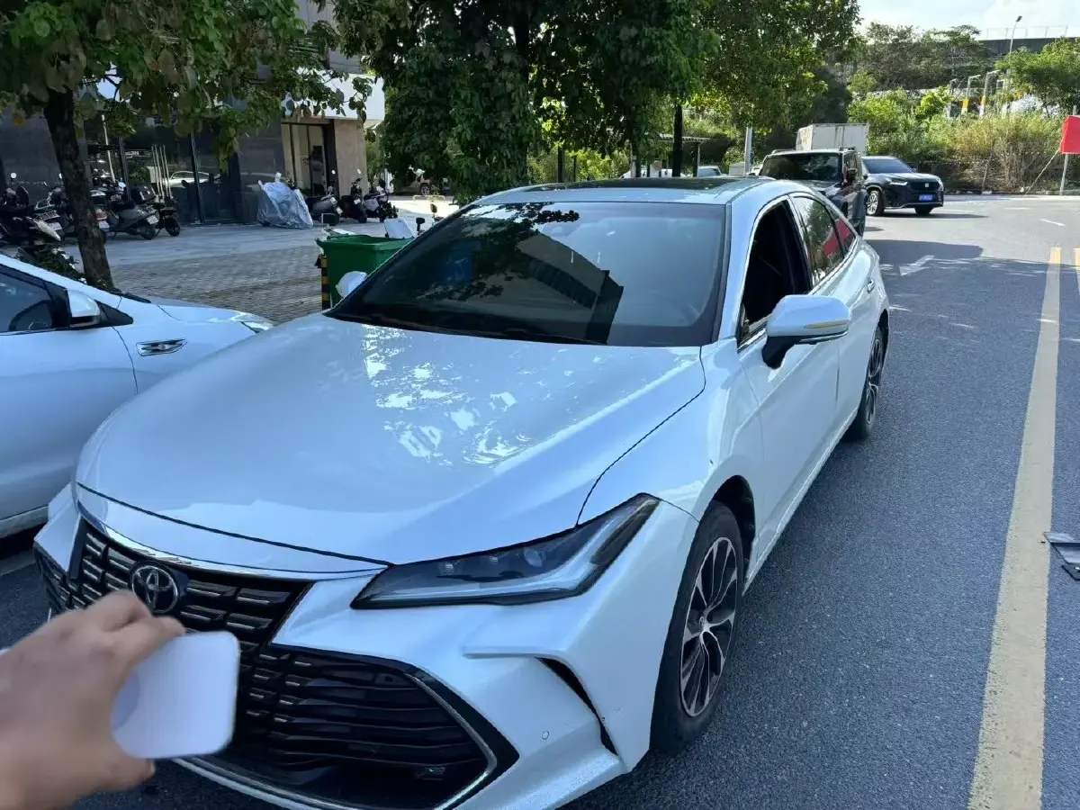 2022 Toyota Avalon 2.5L 209HP L4 8AT