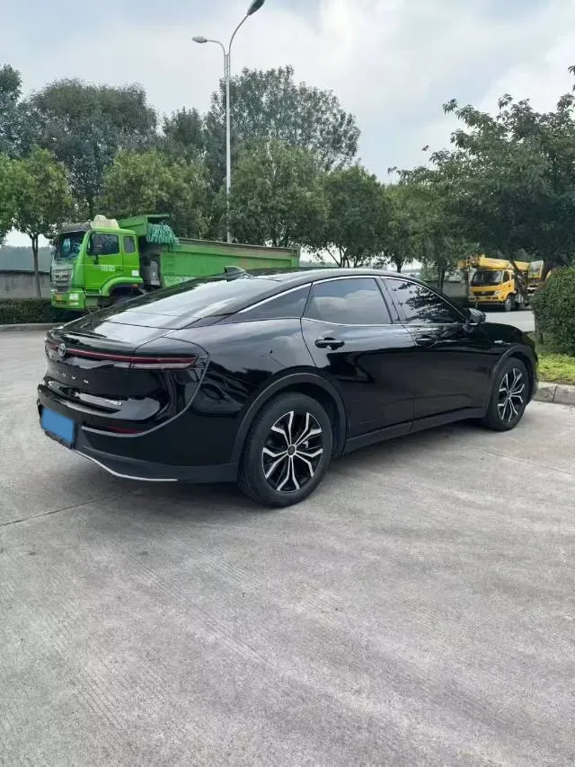 2023 Toyota CrownSportCross 2.5L 185HP L4 E-CVT Hybrid,autocango,china used car exporter,china ev exporter,chinese used car exporter,chinese used ev exporter