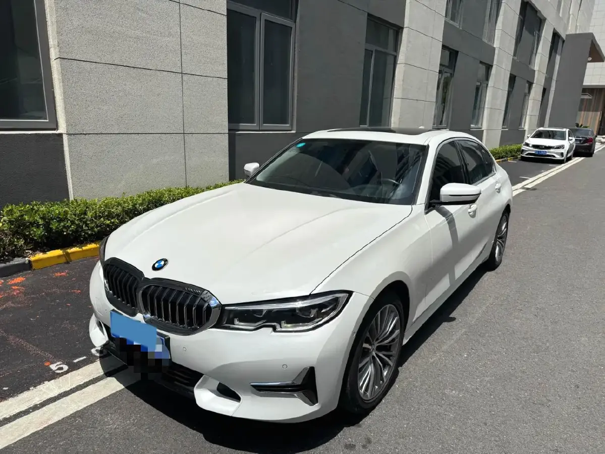 2020 BMW 3 Series 2.0T 184HP L4 8AT