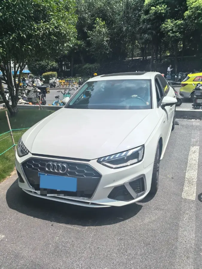 2020 Audi A4L 2.0T 190HP L4 7DCT
