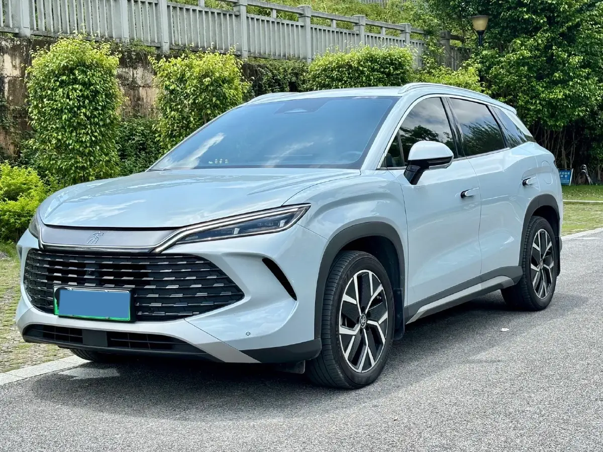 2024 BYD SongL DM-i 1.5L 101HP L4 E-CVT PHEV 26.6KWH